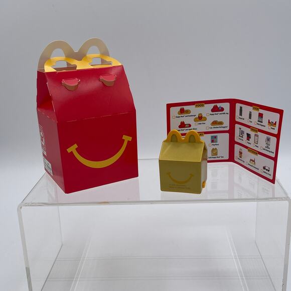 Lil McDonalds Happy Meal Toy 2025 Gold Happy Meal Box #21 - Picture 1 of 6